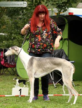 Jahressiegerin 2012 Aaminah Niwika Sibin